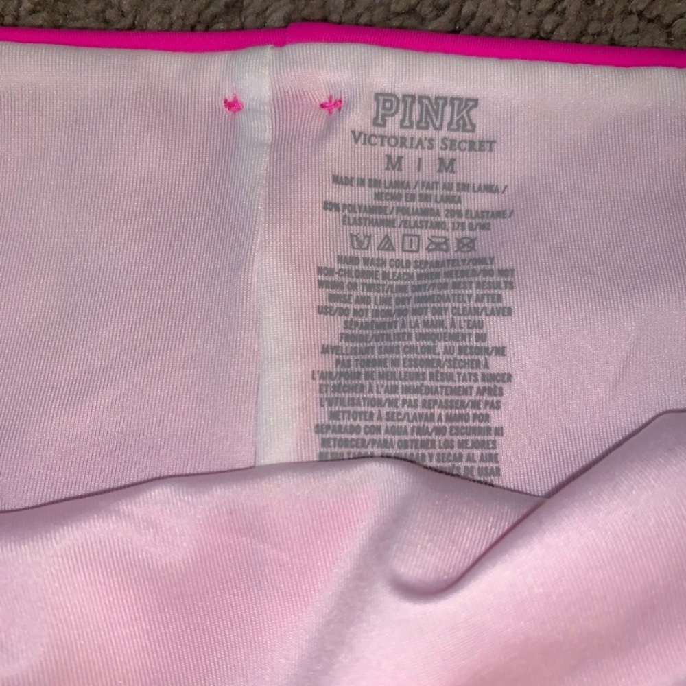 Victoria’s Secret Bikini - Picture 4 of 8